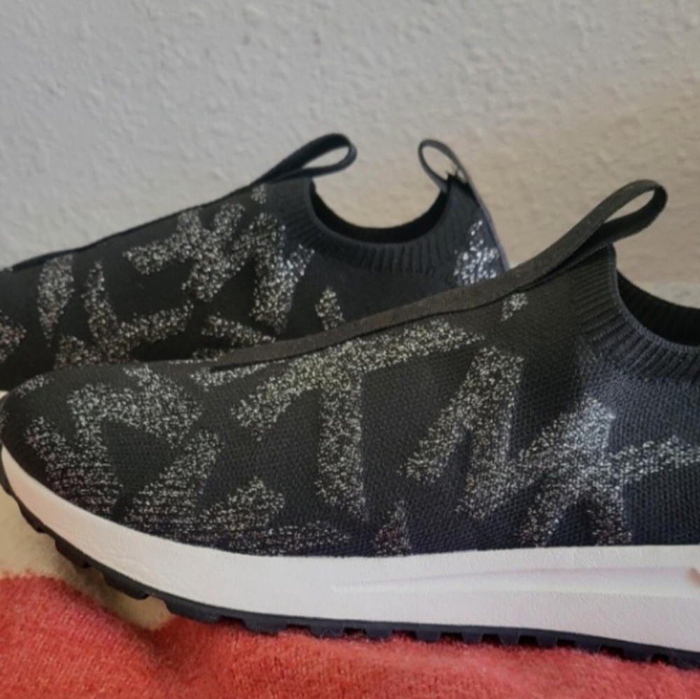 New Michael Kors Sneakers - Picture 2 of 4